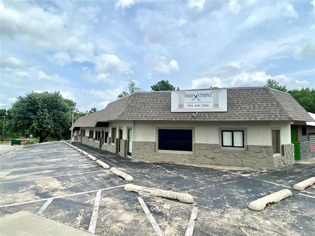 405 N Eufaula Ave, Coweta, OK 74429